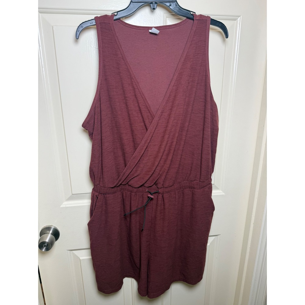 Old Navy Active Breathe On Romper Burgundy Sleeveless V-Neck Pockets